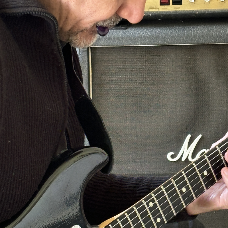 mediator-bouche-guitariste